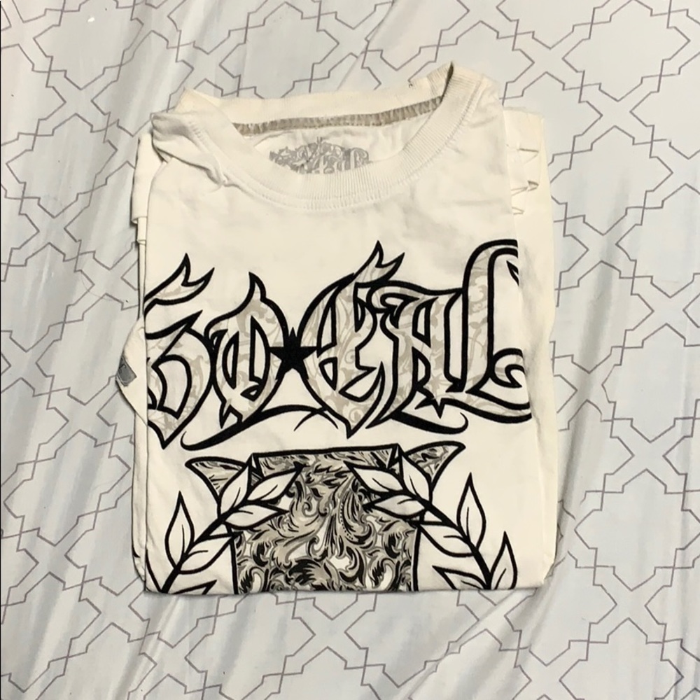 Tee shirt